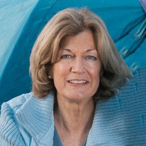 Image of Elena R.